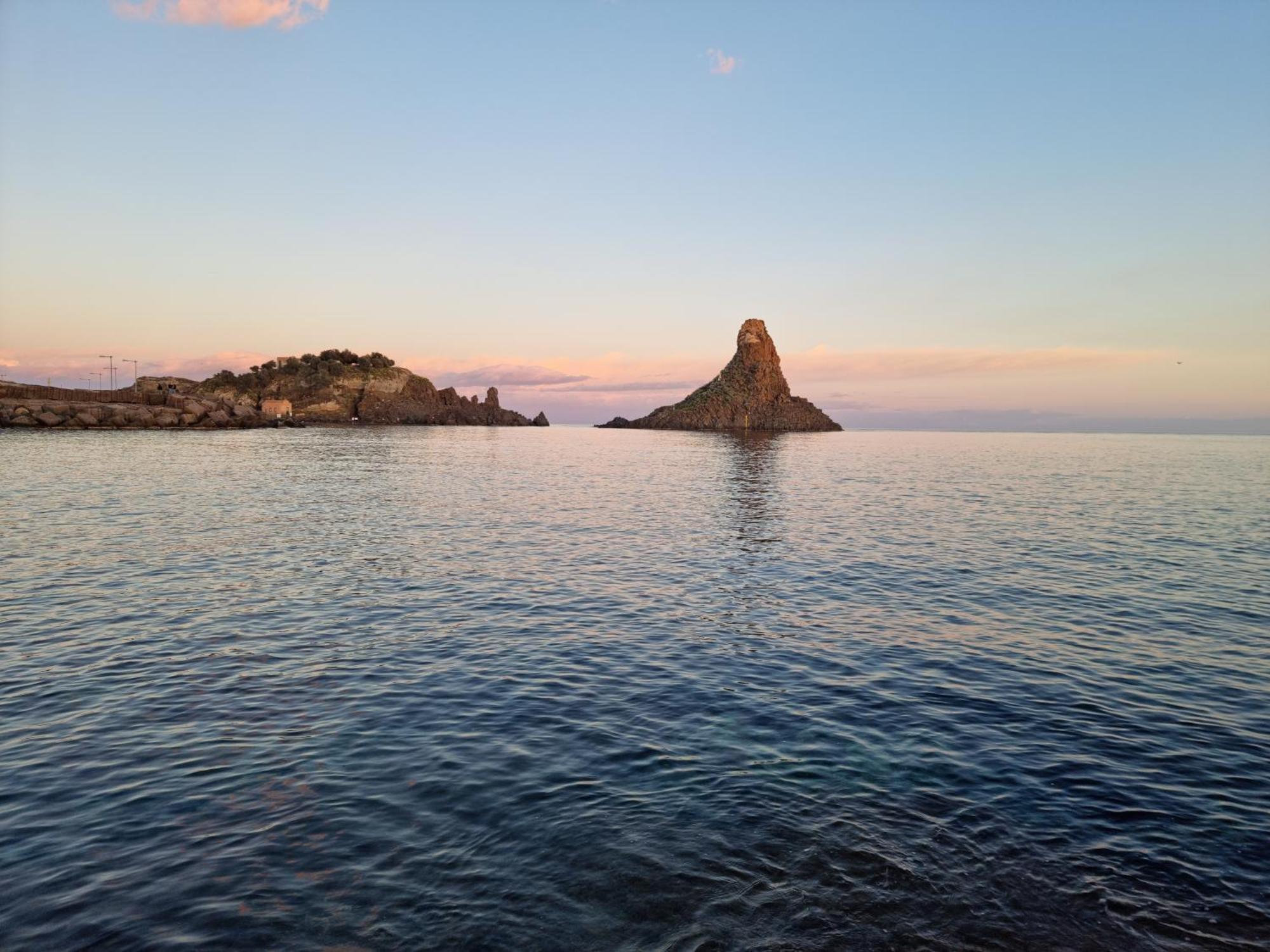 Luxury Historic Residence With Heated Pool Near Catania, Taormina, The Sea And Mount Etna Giarre Exterior foto